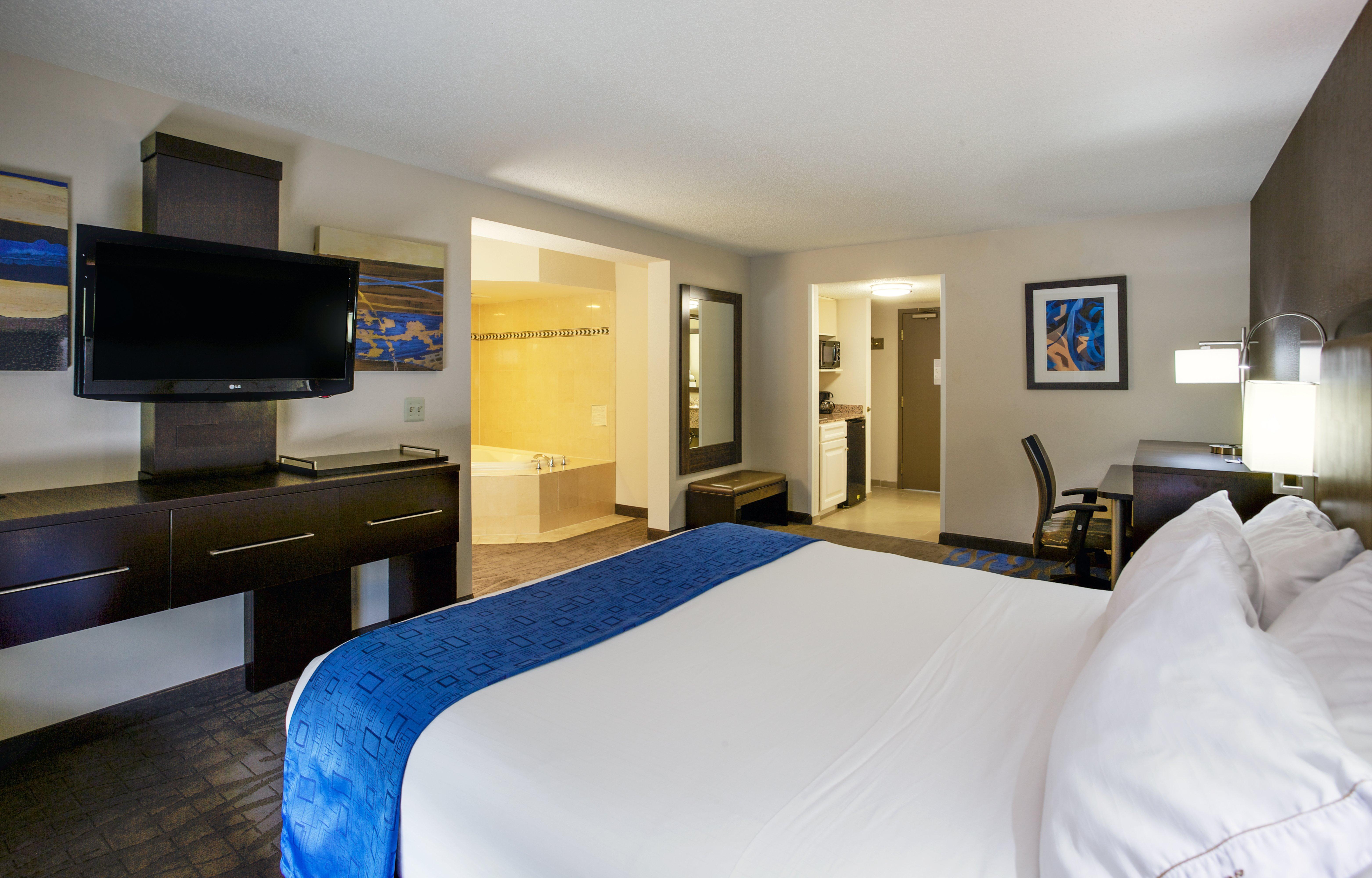 Holiday Inn Express Hotel & Suites Meadowlands Area By Ihg Carlstadt Exterior foto